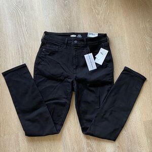 Old Navy NWT Rockstar Super Skinny High Rise Jeans